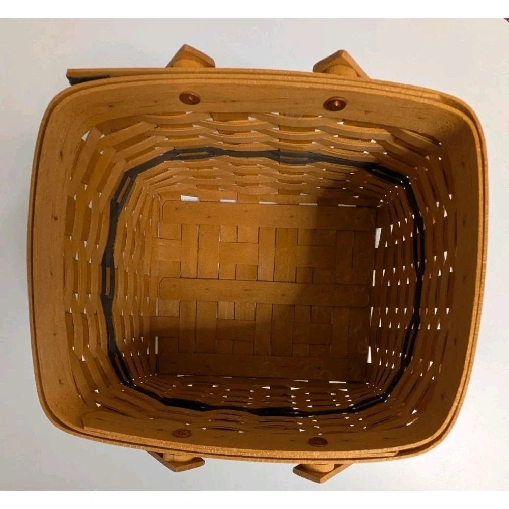 Longaberger 1998 Collectors Club Harbor Basket –Liner & Protector